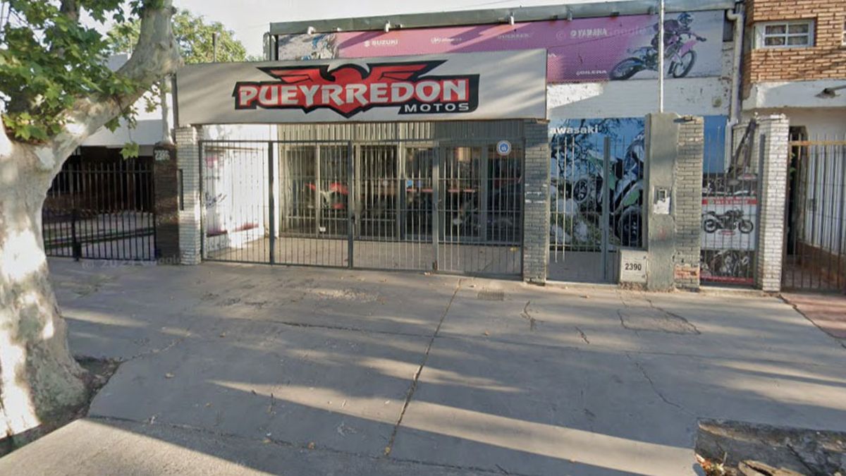 El robo ocurrió en en la madrugada del domingo en el local de Pueyrredón Motos de calle Bandera de los Andes, de Guaymallén. El robo ocurrió en en la madrugada del domingo en el local de Pueyrredón Motos de calle Bandera de los Andes, de Guaymallén.