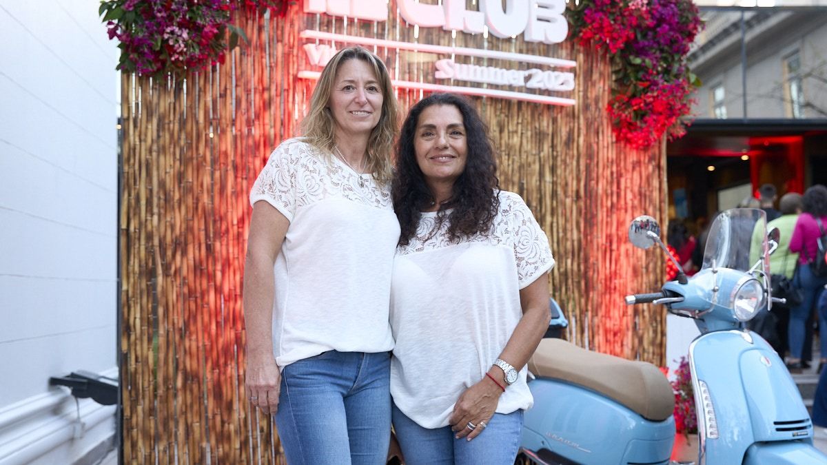 Ana Prieto y Claudia Sarracina (agentes comerciales de Mendoza y San Juan) dieron presente a las nuevas tendencias para esta primavera 2024. Ana Prieto y Claudia Sarracina (agentes comerciales de Mendoza y San Juan) dieron presente a las nuevas tendencias para esta primavera 2024.