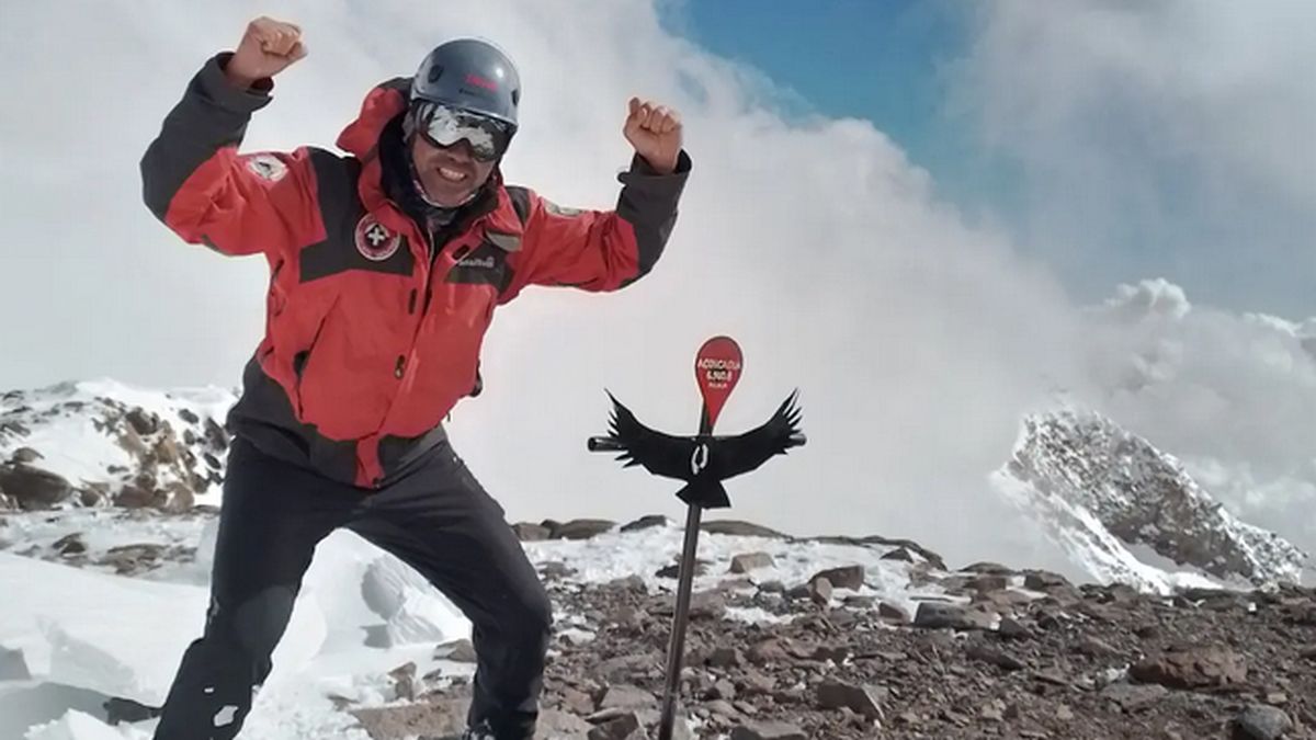 Tato Mayorga coronó 50 cumbres en el Aconcagua desde que entró en la Patrulla de Rescate en diciembre de 2007. Tato Mayorga coronó 50 cumbres en el Aconcagua desde que entró en la Patrulla de Rescate en diciembre de 2007.