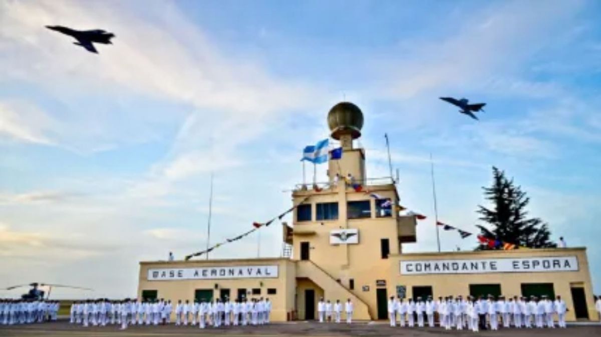 ¿Enfrentamiento con Ovnis? Ovnis en Bahía Blanca: disparos y explosiones. ¿Enfrentamiento con Ovnis? Ovnis en Bahía Blanca: disparos y explosiones.