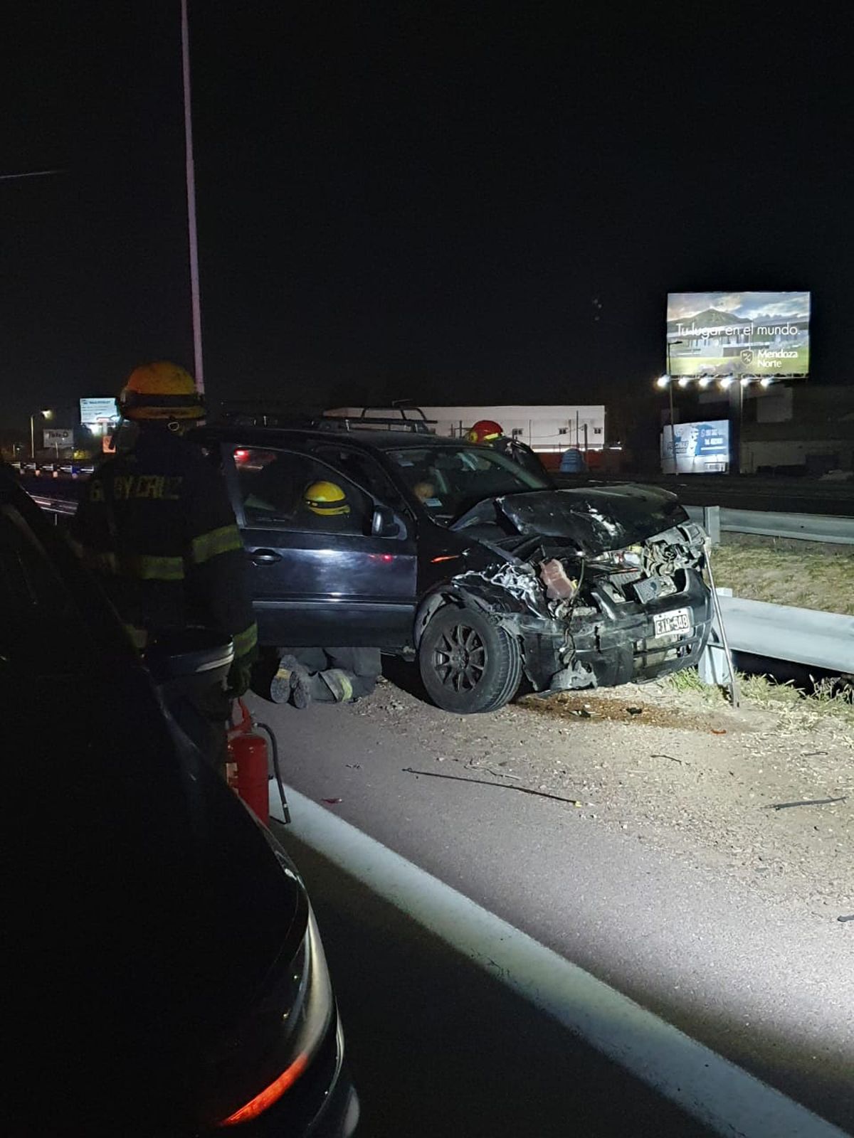 Viernes 3. Accidente fatal en el Acceso Sur con 2 muertos. Lo causó un conductor borracho.