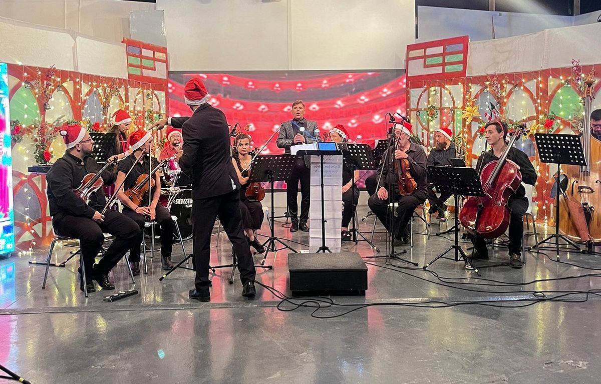 Touch And Go!, celebra la Navidad con una emisión inolvidable que promete acompañar a su audiencia en la noche mágica del año. Touch And Go!, celebra la Navidad con una emisión inolvidable que promete acompañar a su audiencia en la noche mágica del año.