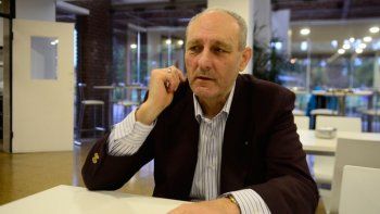 Jorge Rosenblat recibió el carnet de DT de FIBA