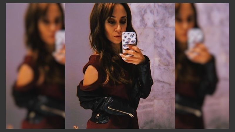 Birthday Sex, el video de Nai Awada con short, bucaneras y baile explosivo