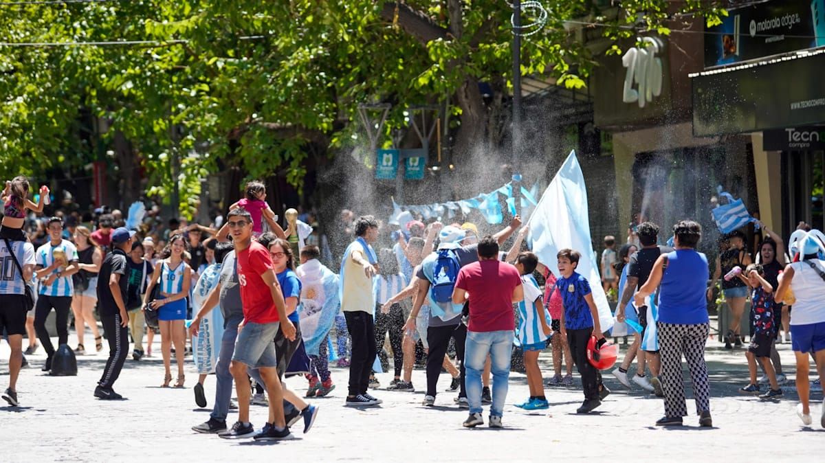 A copar las calles. Argentina ya es campeón y hay que festejar.