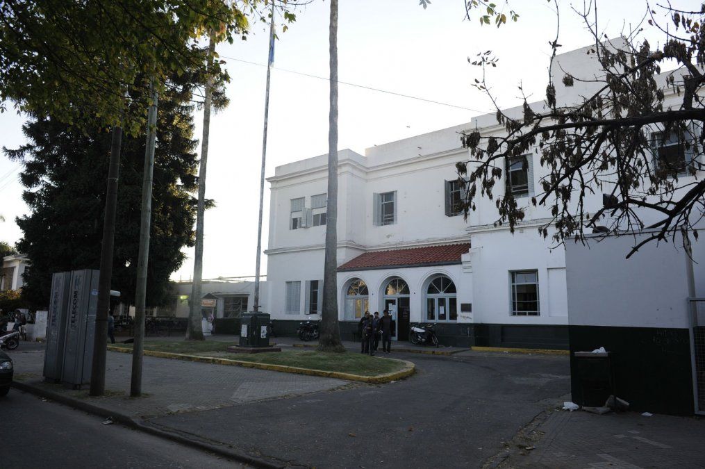 Una suboficial de la Policía Comunitaria salvó la vida de una beba que se había broncoaspirado