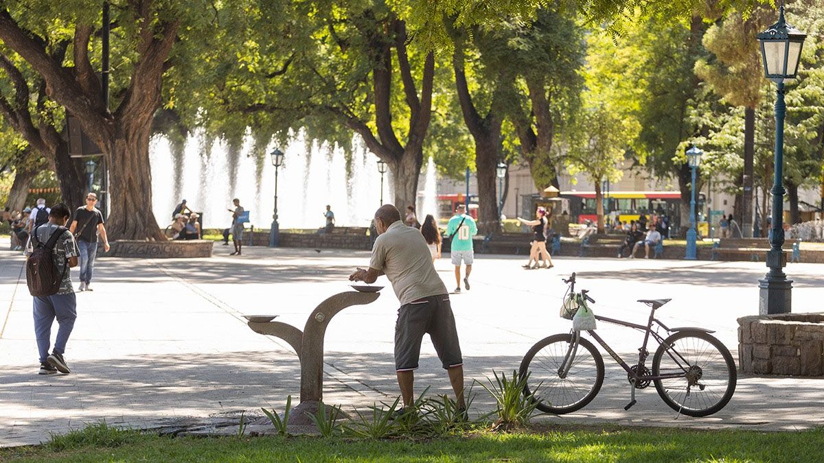 El calor vuelve con fuerza este fin de semana y el lunes