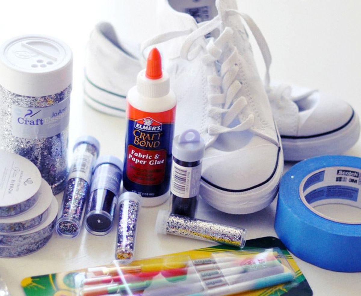 Transforma tus zapatillas en un calzado de lujo para fiestas con este sencillo truco Transforma tus zapatillas en un calzado de lujo para fiestas con este sencillo truco