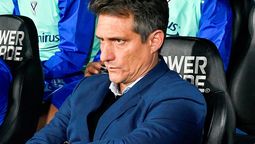 El Melli vio la tarjeta roja a los 27 minutos del primer tiempo.