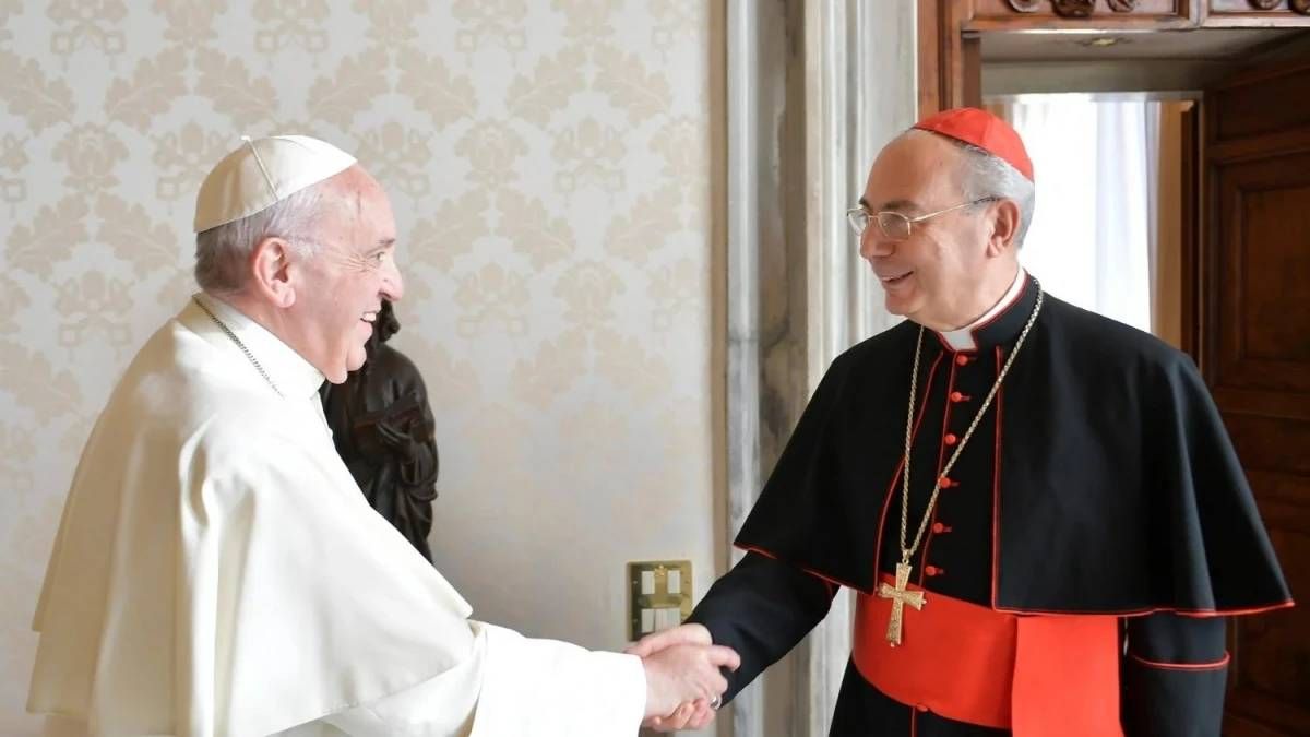 Dominique Mamberti es el cardenal que anunció al nuevo papa