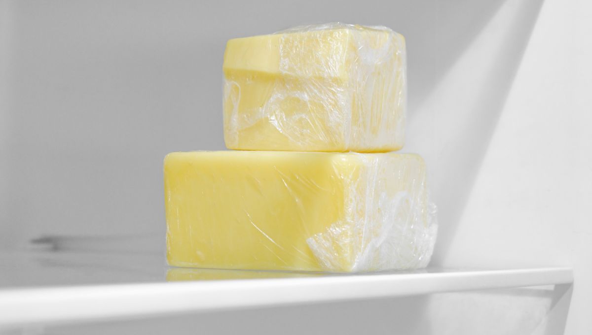 El queso mal almacenado suele llenarse de hongos en la heladera.&nbsp;