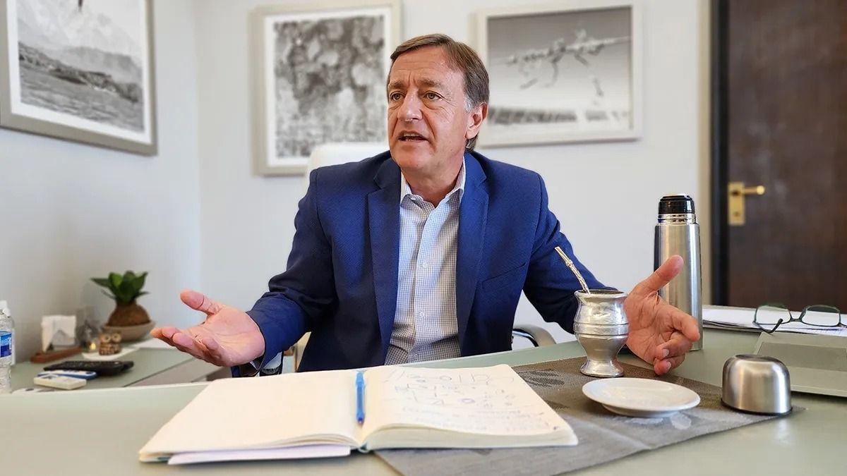 Rodolfo Suarez durante una reciente entrevista con UNO. Dijo que no es nada la plata que mandó la Nación por los daños producidos por las heladas.