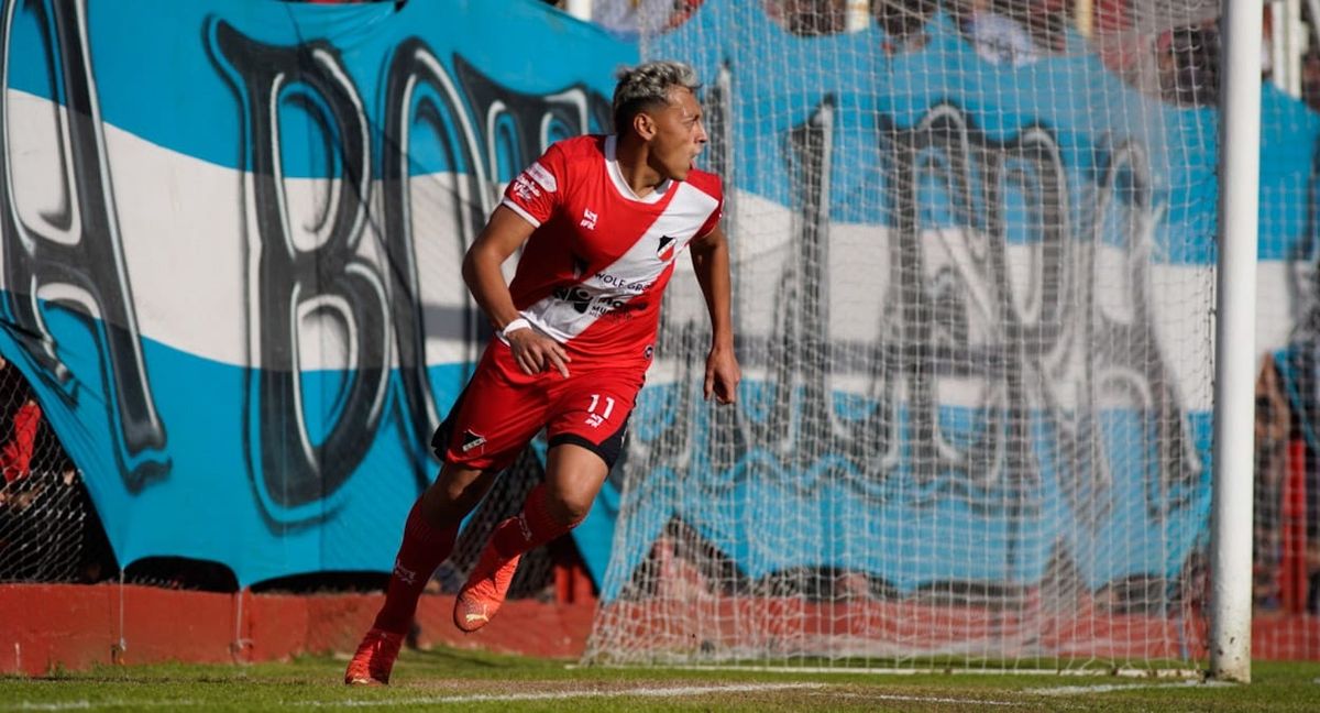 Luciano Herrera es una de las figuras del Deportivo Maipú.