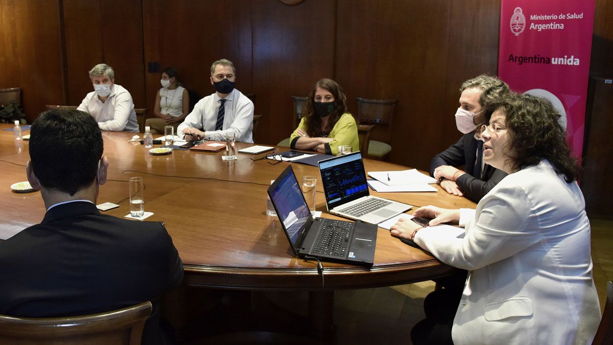 Reunión. La ministra de Salud, Carla Vizzotti mantuvo un encuentro con sus pares de todo el país y dio detalles de la llegada de las vacunas de China.