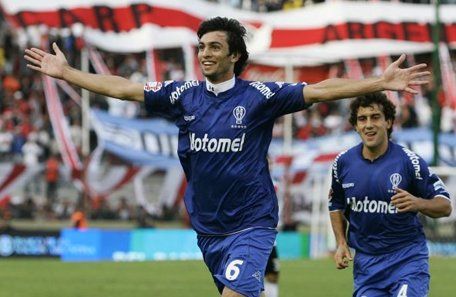Pastore es pretendido por el Madrid, pero podría pasar al Barcelona