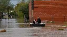 Las calles son ríos en Campana y Zárate las zonas más afectadas por la tormenta en Buenos Aires.