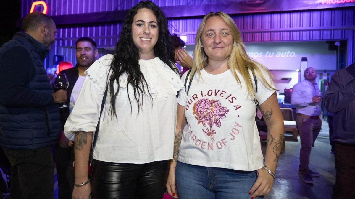 Las Gitanas: May y Flor. Las Gitanas: May y Flor.