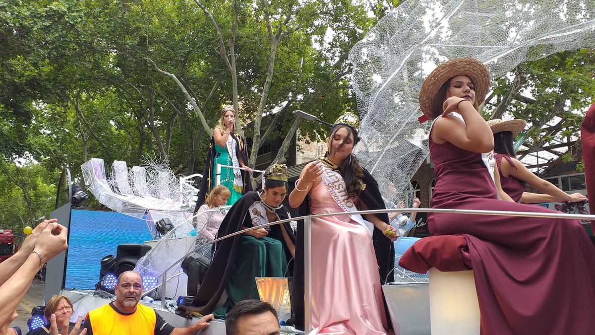 Celeste Rocamora, la soberana de Rivadavia de la Vendimia 2025. Celeste Rocamora, la soberana de Rivadavia de la Vendimia 2025.