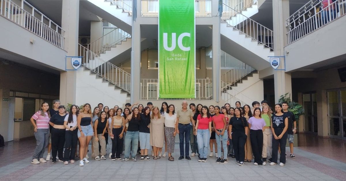 Durante estos diez a&ntilde;os la Universidad de Congreso ha formado a numerosos profesionales en carreras consolidadas.