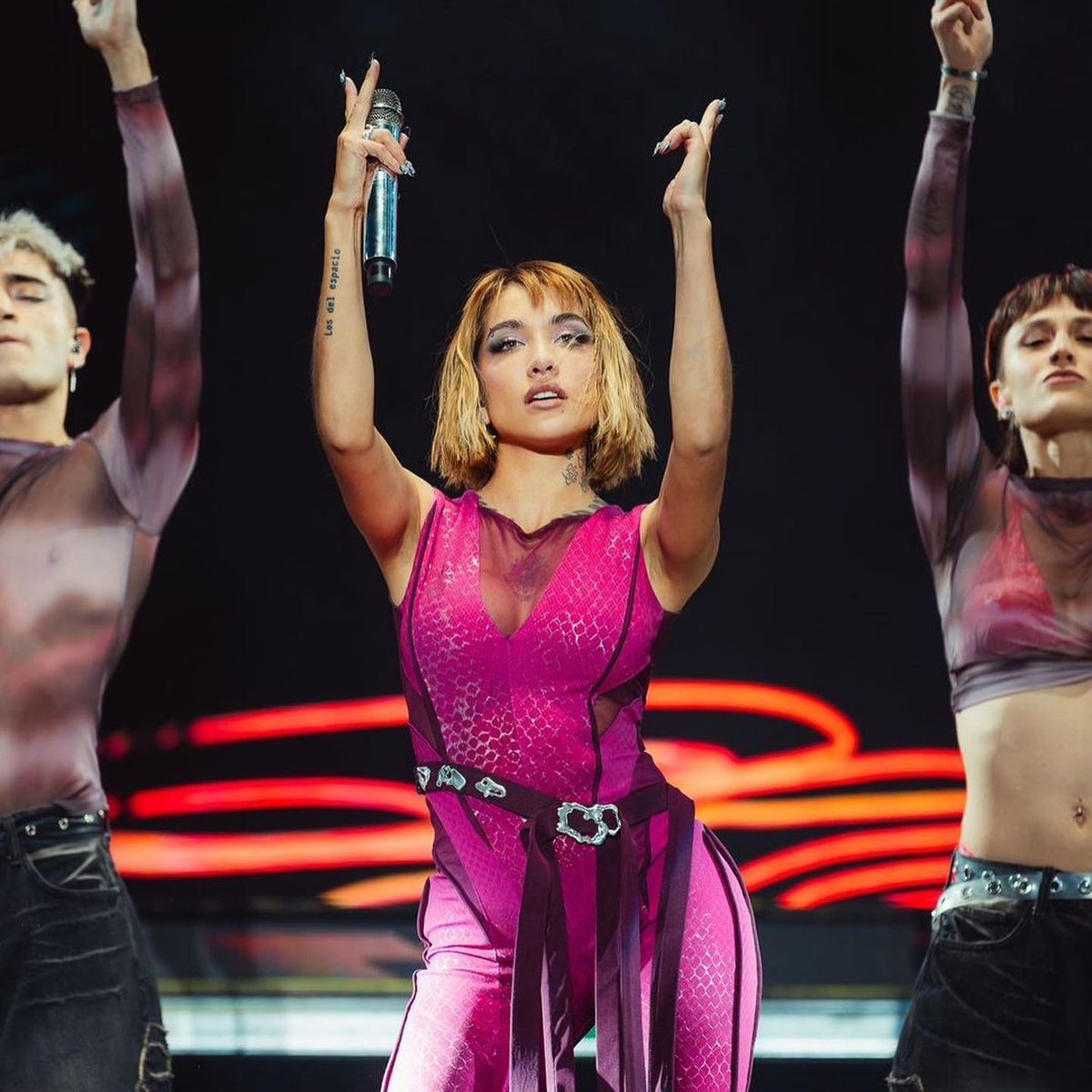 Desde Bolivia, María Becerra confirma que es la reina de las transparencias Barbiecore, XS y más. Desde Bolivia, María Becerra confirma que es la reina de las transparencias Barbiecore, XS y más.