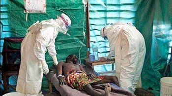 Números oficiales: la epidemia de ébola mató a 8.153 personas en África
