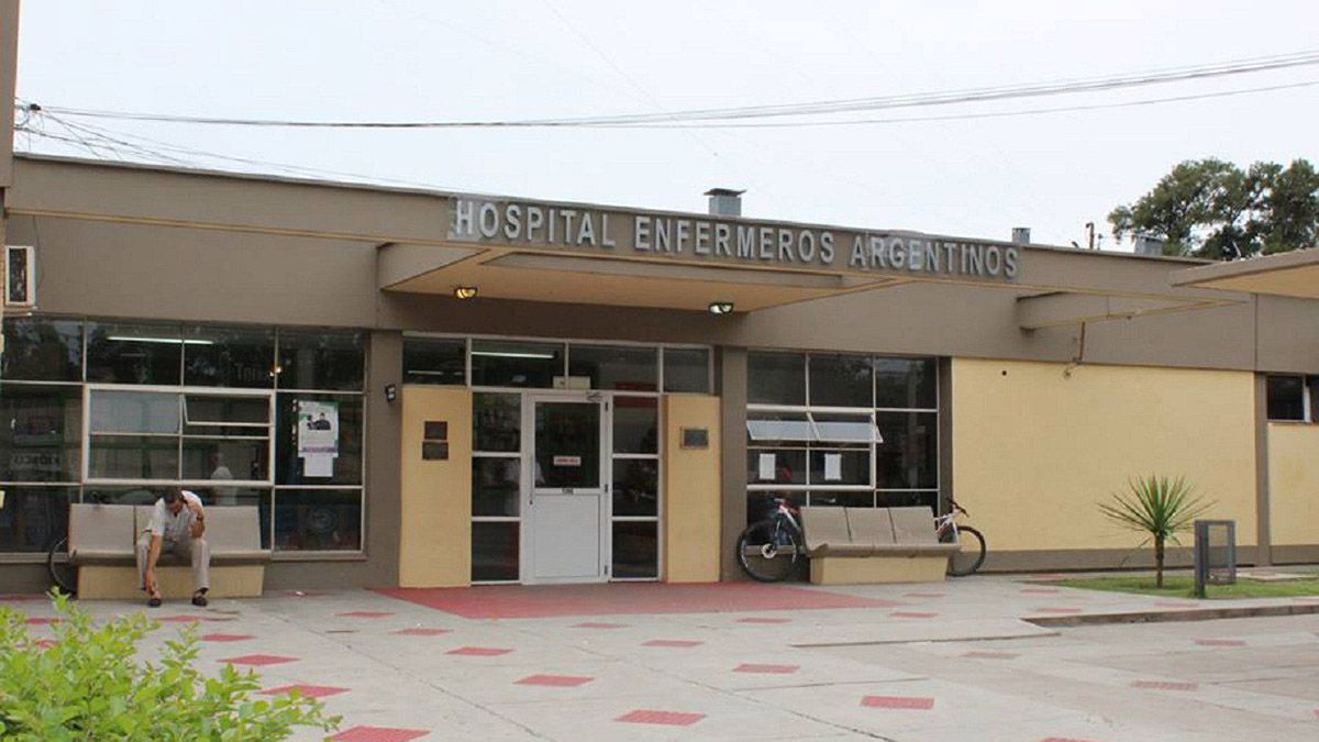 Por la ola de contagios que se dio en General Alvear, en el hospital Enfermeros Argentinos sólo quedan 2 camas de terapia intensiva disponibles.&nbsp;