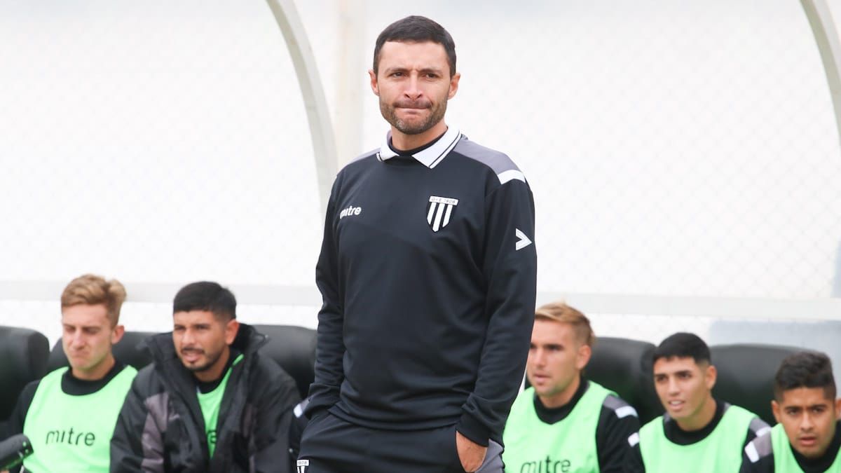 El entrenador de Gimnasia y Esgrima, Joaquín Sastre se lamentó por el empate ante All Boys.