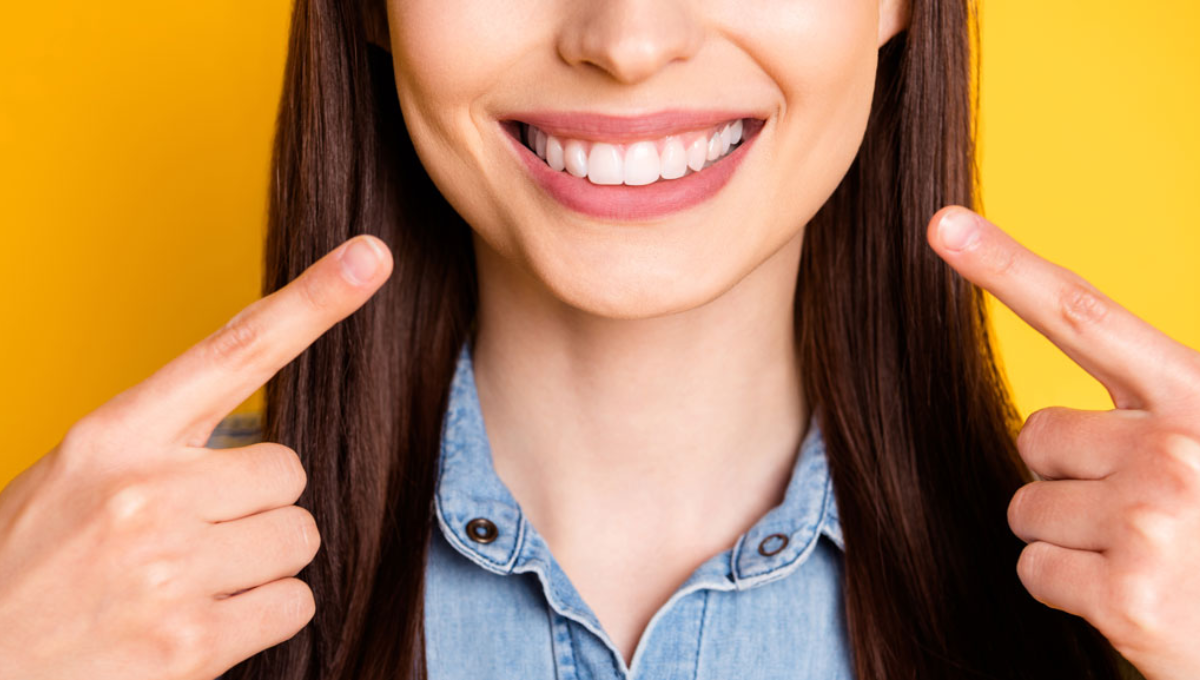 El eficaz truco casero para blanquear los dientes con aceite de coco