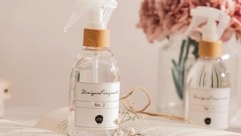 Cómo preparar un perfume casero en 5 minutos con ingredientes que ya tienes en casa Cómo preparar un perfume casero en 5 minutos con ingredientes que ya tienes en casa