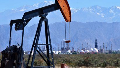 Mendoza apuntar a reactivar pozos petroleros mediante el programa de Mendoza Activa.