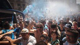 Tremendo banderazo de los hinchas de Racing