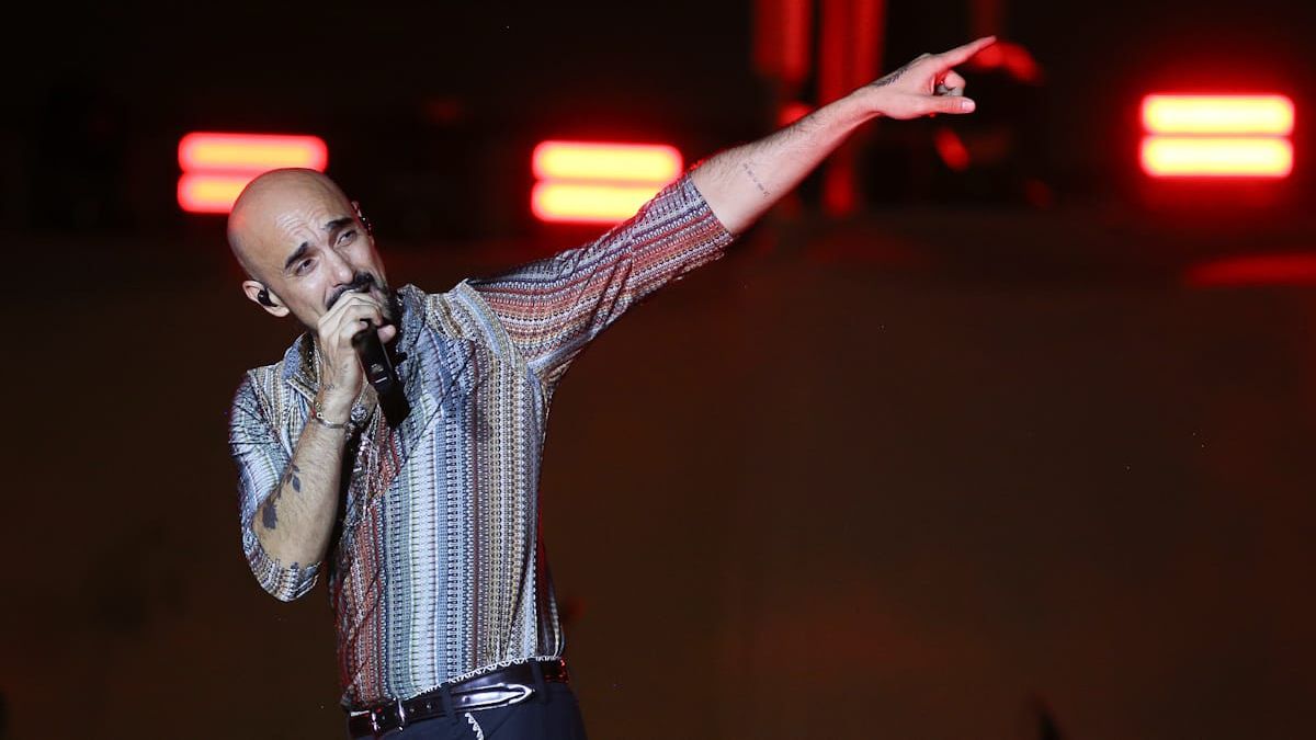 Abel Pintos: su show duró dos horas y la gente lo disfrutó. Abel Pintos: su show duró dos horas y la gente lo disfrutó.