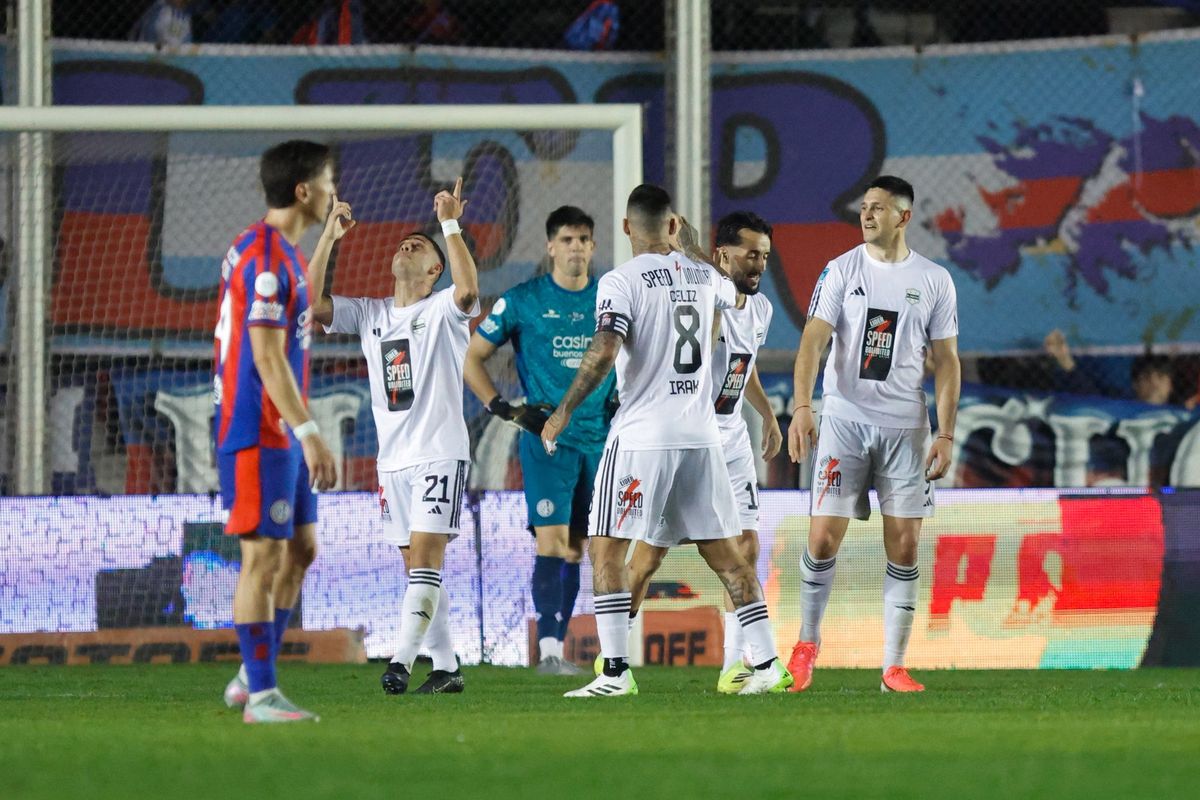 Riestra sorprendió a San Lorenzo.