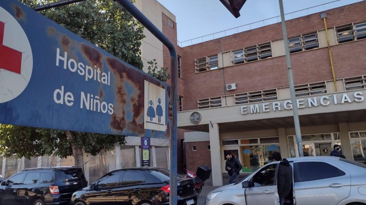 El niño se encuentra internado en estado crítico en el Hospital de Niños de Córdoba, luego de sufrir graves quemaduras en su cuerpo