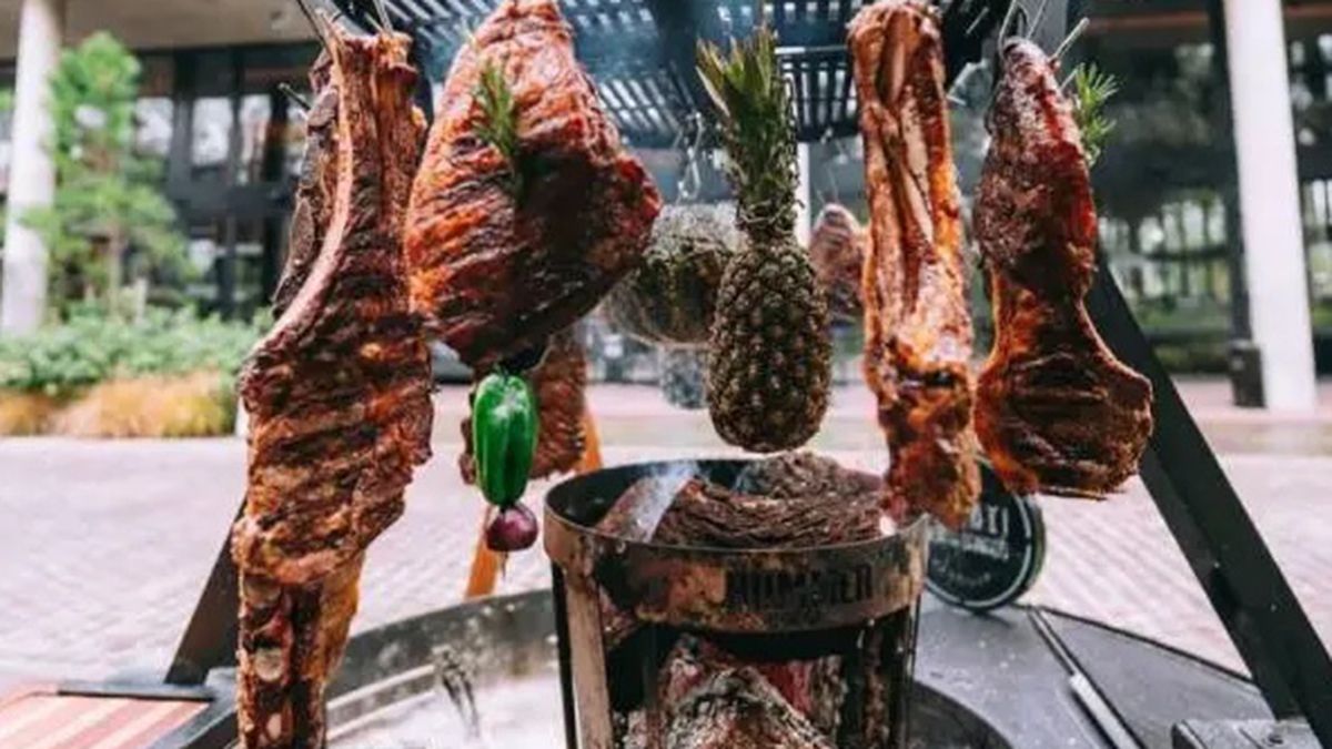 Las carnes rojas asadas es una delas especialidades de Cuenta Ganado, el destacado bodegón del Oeste bonaerense Las carnes rojas asadas es una delas especialidades de Cuenta Ganado, el destacado bodegón del Oeste bonaerense