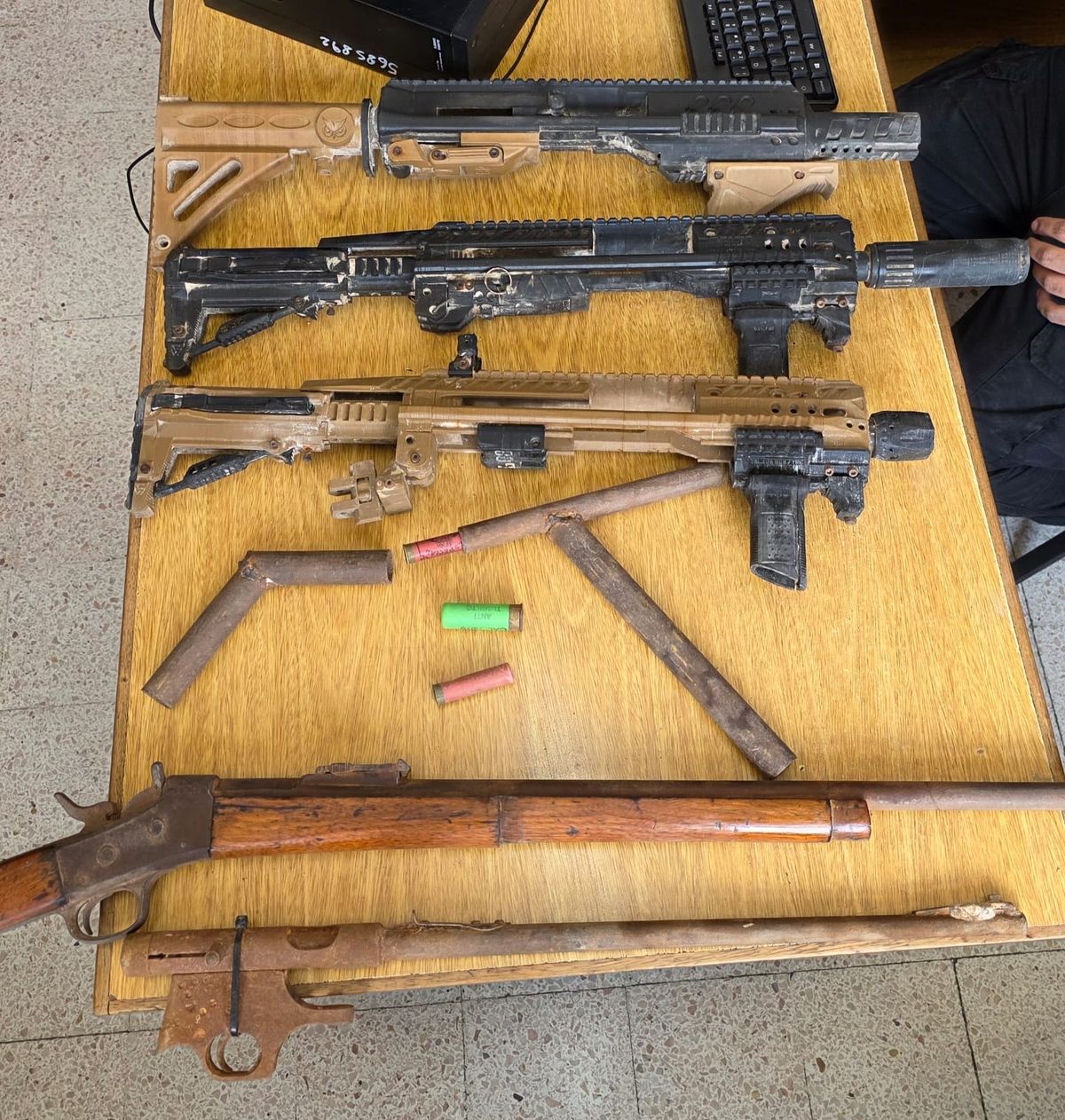 Armas secuestradas a un hombre de 32 años en Guaymallén. Armas secuestradas a un hombre de 32 años en Guaymallén.