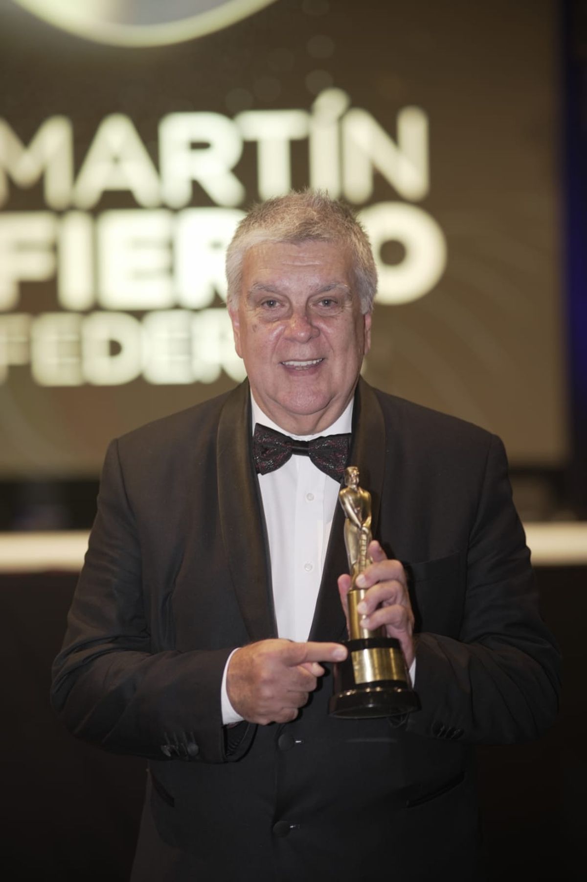 Luis Ventura es el actual presidente de la Asociación de Periodistas de la Televisión y la Radiofonía Argentinas (APTRA). Luis Ventura es el actual presidente de la Asociación de Periodistas de la Televisión y la Radiofonía Argentinas (APTRA).