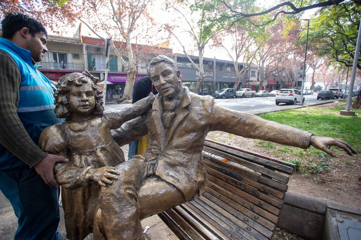 Desde el municipio llamaron a denunciar hechos de vandalismo contra el patrimonio urbano. Desde el municipio llamaron a denunciar hechos de vandalismo contra el patrimonio urbano.