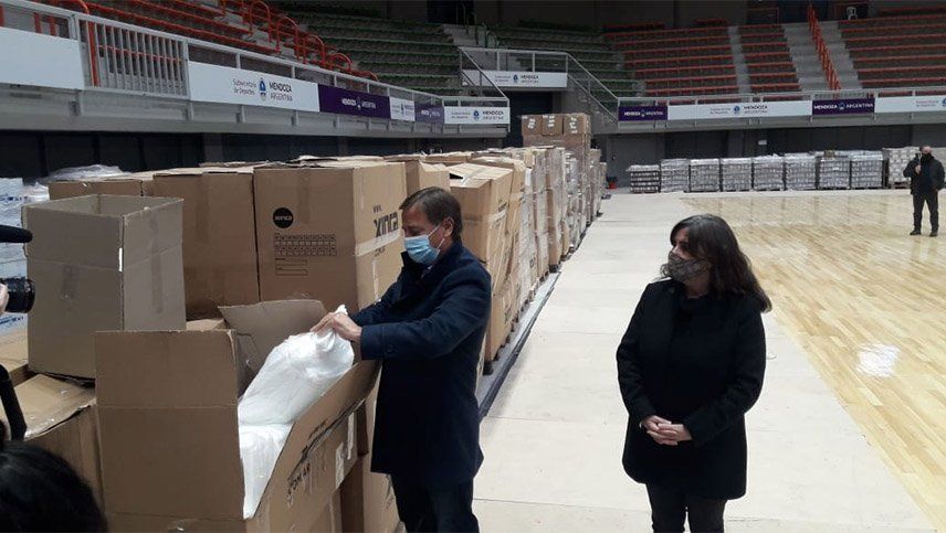 Cómo sigue la cuarentena en Mendoza: las definiciones de Suarez sobre reuniones familiares, turismo interno y aislamiento