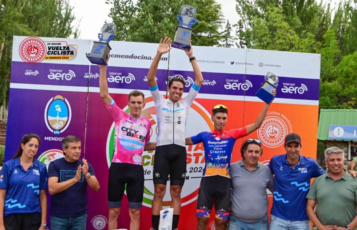 El podio de la etapa en el Manzano