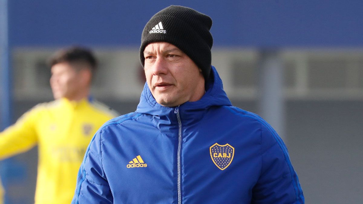 Sebastián Battaglia incluiría a varios suplentes en el duelo entre Boca y Unión