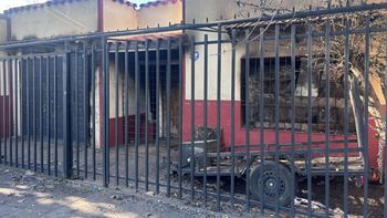 La mujer que murió en el incendio del depósito de pirotecnia era una clienta, aseguraron testigos