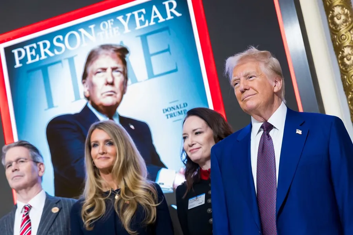 Fotografía tomada de la cuenta en X de la Bolsa de Valores de Nueva York (NYSE) del presidente electo de los Estados Unidos, Donald Trump, en la sede de la bolsa este jueves, en Nueva York en Estados Unidos. Crédito: EFE/ New York Stock Exchange. Fotografía tomada de la cuenta en X de la Bolsa de Valores de Nueva York (NYSE) del presidente electo de los Estados Unidos, Donald Trump, en la sede de la bolsa este jueves, en Nueva York en Estados Unidos. Crédito: EFE/ New York Stock Exchange.