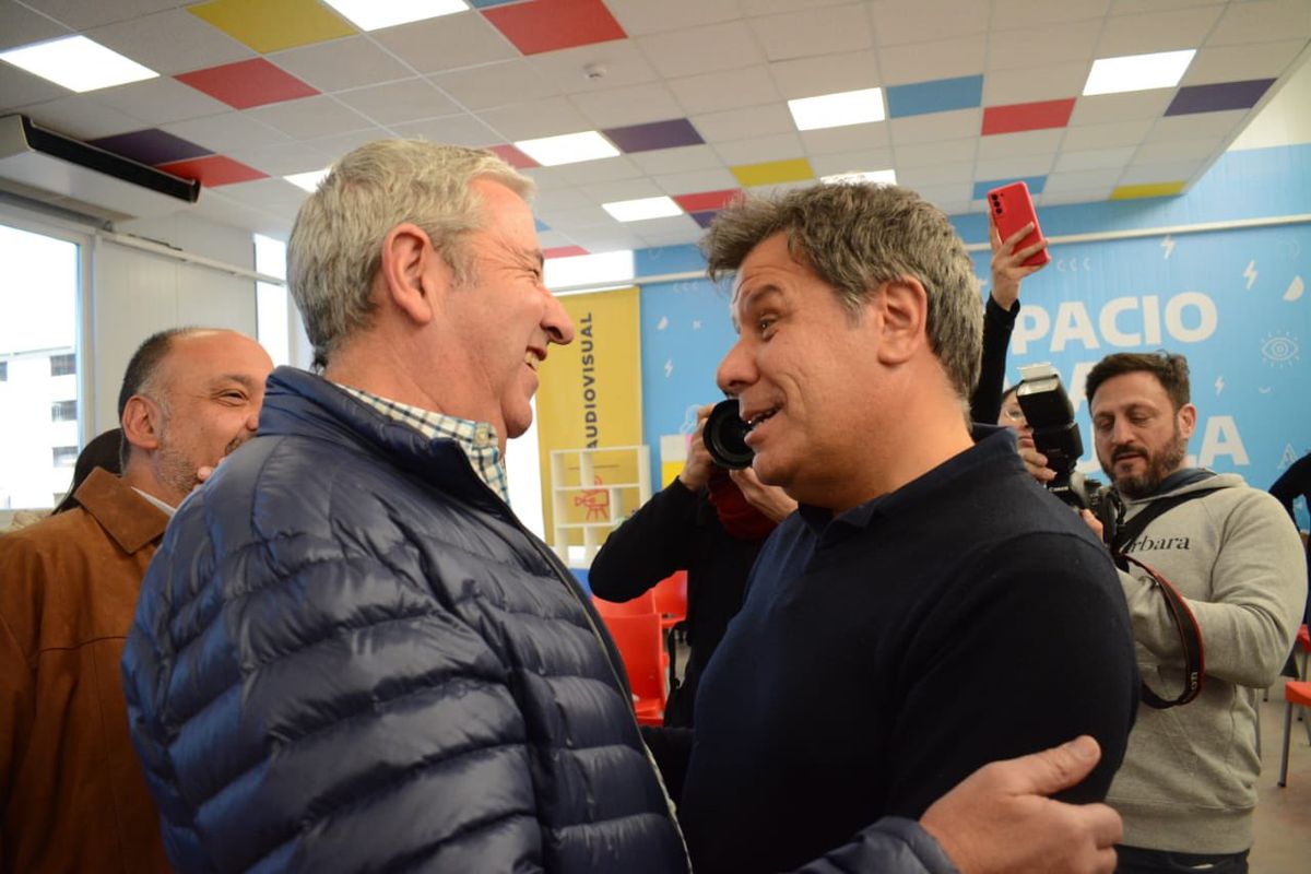 Facundo Manes junto al diputado nacional Julio Cobos, en el Polo TIC de Godoy Cruz.