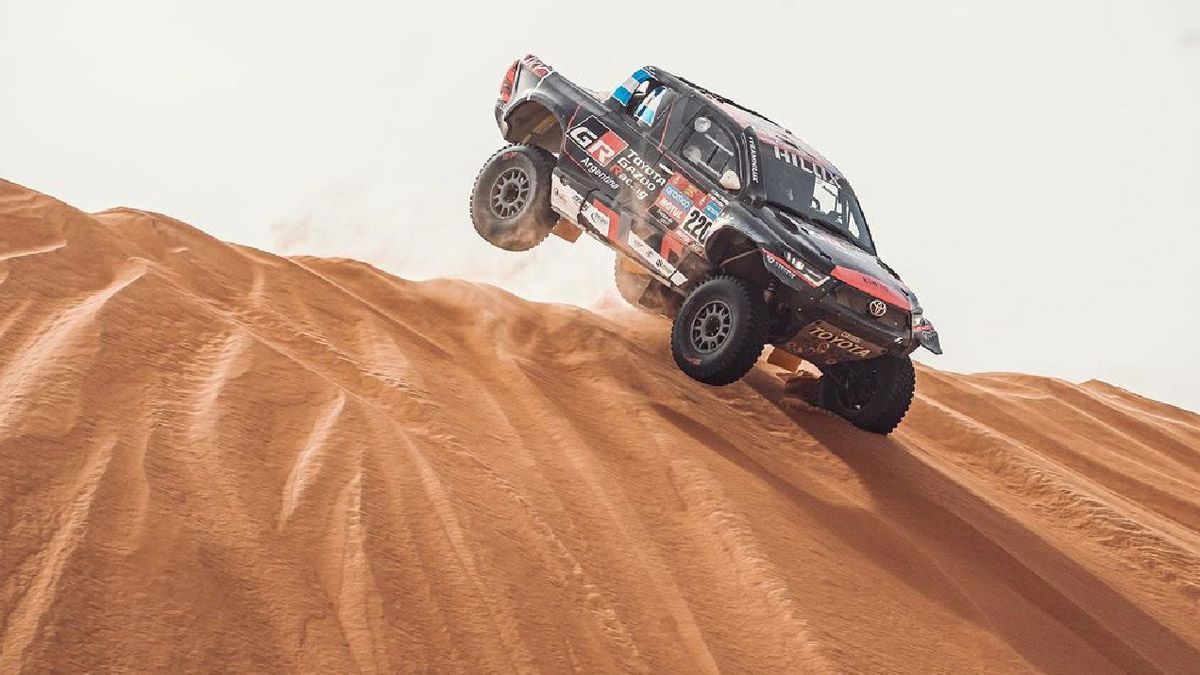 Juan Cruz Yacopini avanzó este sábado tres lugares en la general del rally Dakar 2023.
