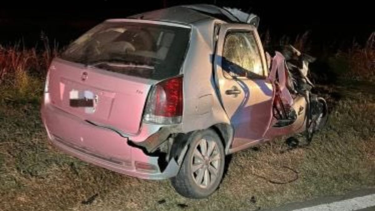 El Fiat Palio en el que viajaba Achetoni. Foto: La Brújula Web. El Fiat Palio en el que viajaba Achetoni. Foto: La Brújula Web.