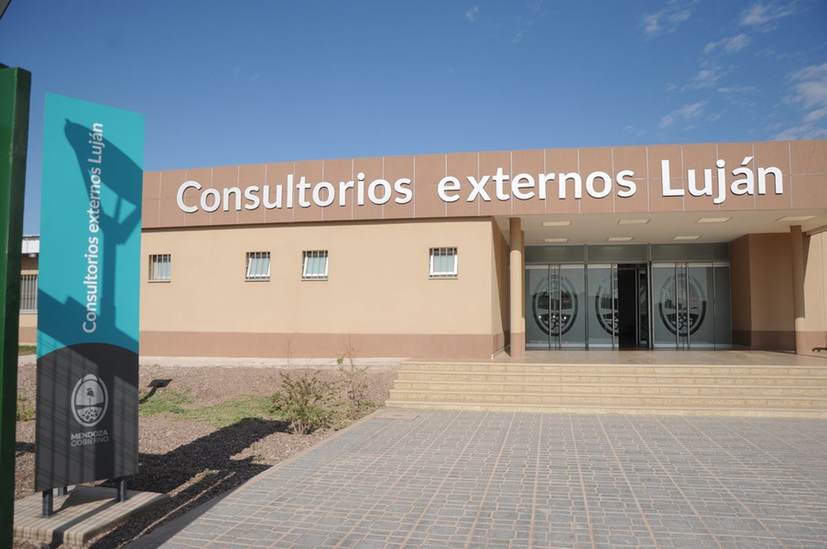 Los consultorios externos del hospital de Luján de Cuyo son los primeros que se abrirán tras la licitación. Los consultorios externos del hospital de Luján de Cuyo son los primeros que se abrirán tras la licitación.