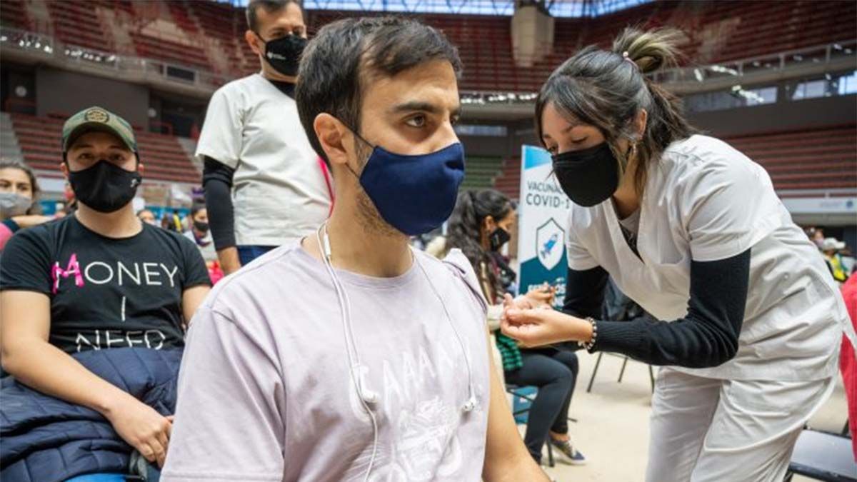 Covid en Mendoza: se abre la vacunación para mayores de 40 años