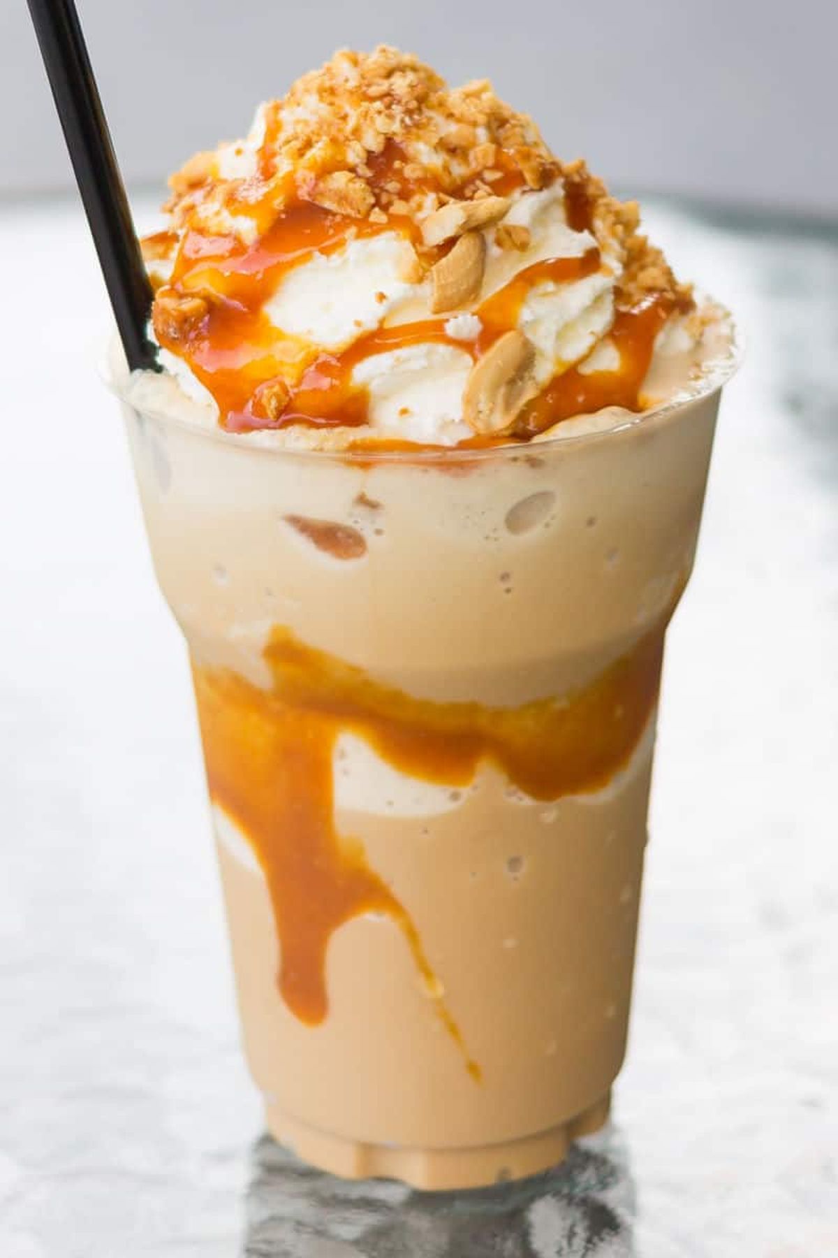 La crema batida eleva tu café al siguiente nivel. La crema batida eleva tu café al siguiente nivel.