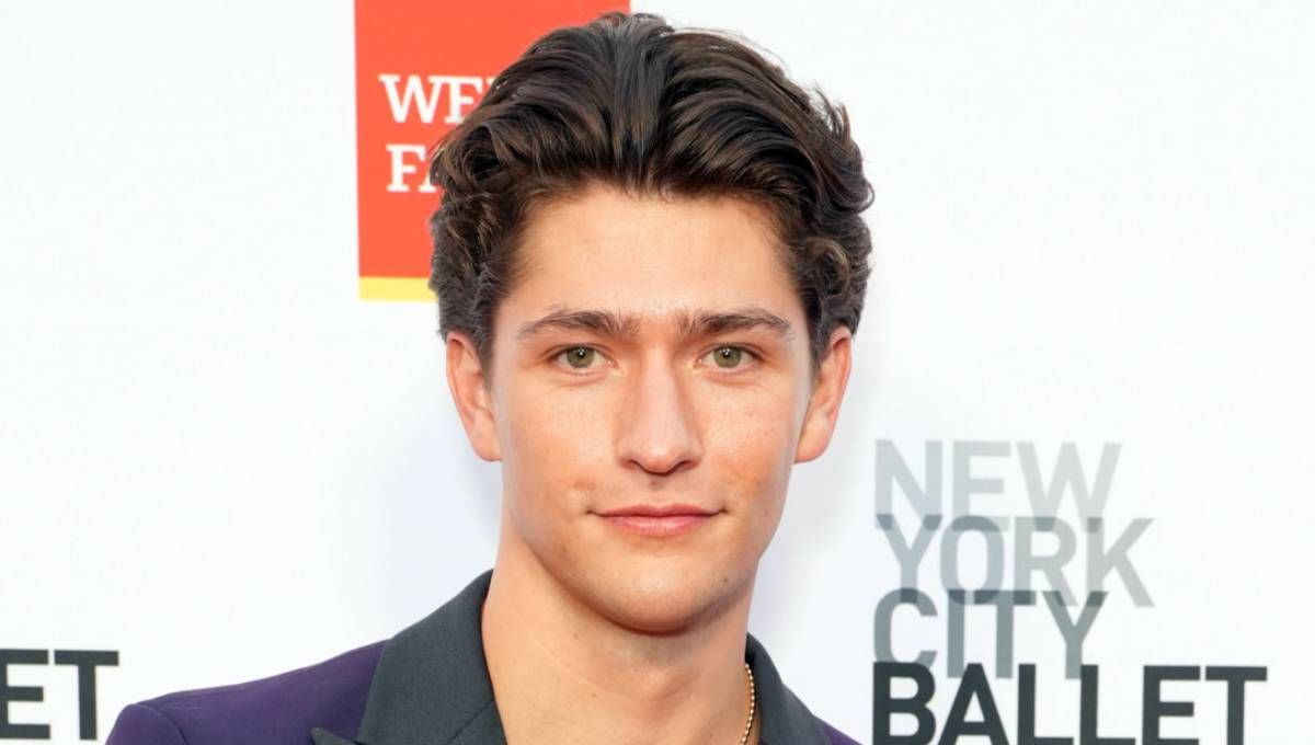 Está en Netflix, tiene 10 episodios y es muy subida de tono